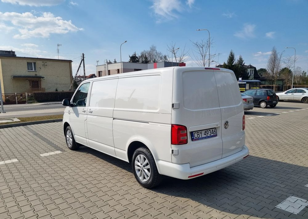 Volkswagen Transporter - Pieni pakettiauto: kuva Volkswagen Transporter - Pieni pakettiauto Volkswagen Transporter - Pieni pakettiauto: kuva Volkswagen Transporter - Pieni pakettiauto