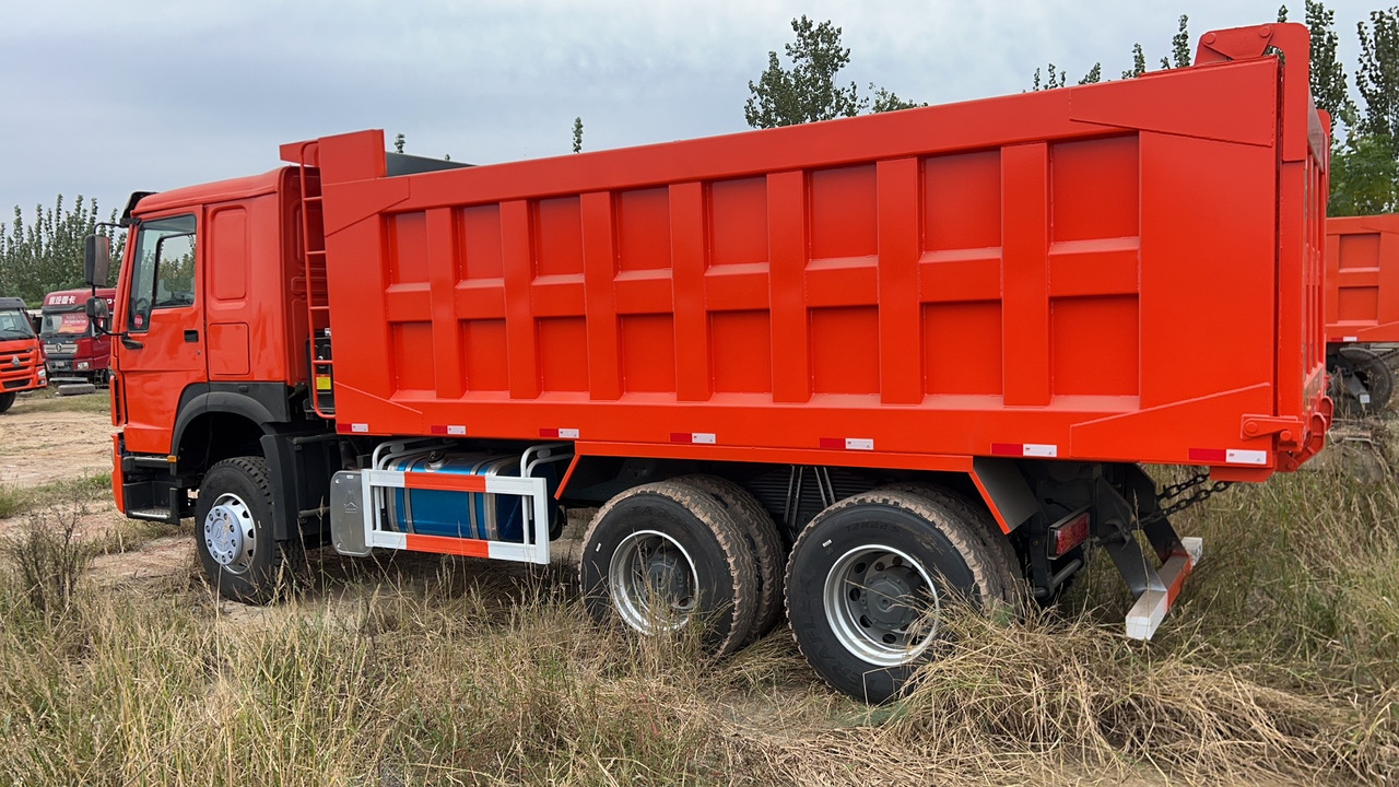Howo 371 hp dump truck good price in stock - Pressukapelli kuorma-auto: kuva Howo 371 hp dump truck good price in stock - Pressukapelli kuorma-auto Howo 371 hp dump truck good price in stock - Pressukapelli kuorma-auto: kuva Howo 371 hp dump truck good price in stock - Pressukapelli kuorma-auto