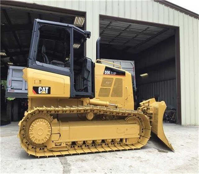 Used Cat D5k D5g D5 D5m D5h Crawler Bulldozer , CAT Bulldozer with Ripper , Original Cat Bulldozers - Puskutraktori: kuva Used Cat D5k D5g D5 D5m D5h Crawler Bulldozer , CAT Bulldozer with Ripper , Original Cat Bulldozers - Puskutraktori Used Cat D5k D5g D5 D5m D5h Crawler Bulldozer , CAT Bulldozer with Ripper , Original Cat Bulldozers - Puskutraktori: kuva Used Cat D5k D5g D5 D5m D5h Crawler Bulldozer , CAT Bulldozer with Ripper , Original Cat Bulldozers - Puskutraktori