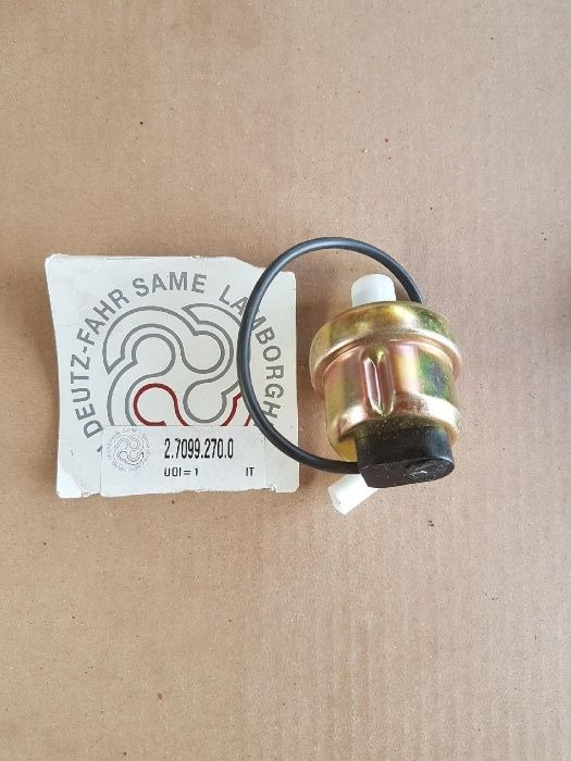 Czujnik cisnienia oleju 2.7099.270.0 Same Deutz-Fahr Lamborghini nowy - Varaosat - Maatalouskoneet: kuva Czujnik cisnienia oleju 2.7099.270.0 Same Deutz-Fahr Lamborghini nowy - Varaosat - Maatalouskoneet Czujnik cisnienia oleju 2.7099.270.0 Same Deutz-Fahr Lamborghini nowy - Varaosat - Maatalouskoneet: kuva Czujnik cisnienia oleju 2.7099.270.0 Same Deutz-Fahr Lamborghini nowy - Varaosat - Maatalouskoneet