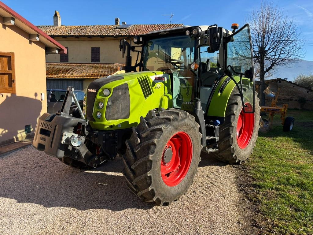 Claas Arion 450 - Traktori: kuva Claas Arion 450 - Traktori Claas Arion 450 - Traktori: kuva Claas Arion 450 - Traktori