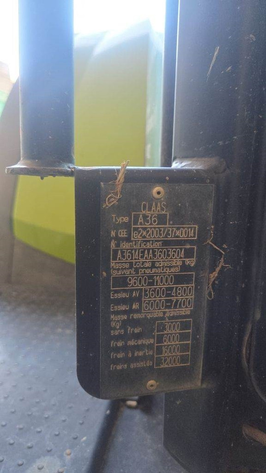 Claas Arion 630 CIS - Traktori: kuva Claas Arion 630 CIS - Traktori Claas Arion 630 CIS - Traktori: kuva Claas Arion 630 CIS - Traktori