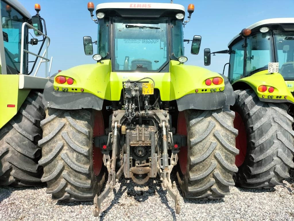 Traktori Claas Axion 810 CIS: kuva Traktori Claas Axion 810 CIS