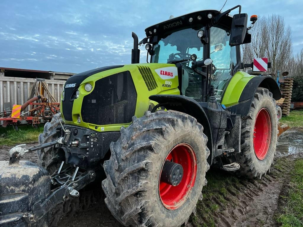 Claas Axion 830 Cmatic - Traktori: kuva Claas Axion 830 Cmatic - Traktori Claas Axion 830 Cmatic - Traktori: kuva Claas Axion 830 Cmatic - Traktori