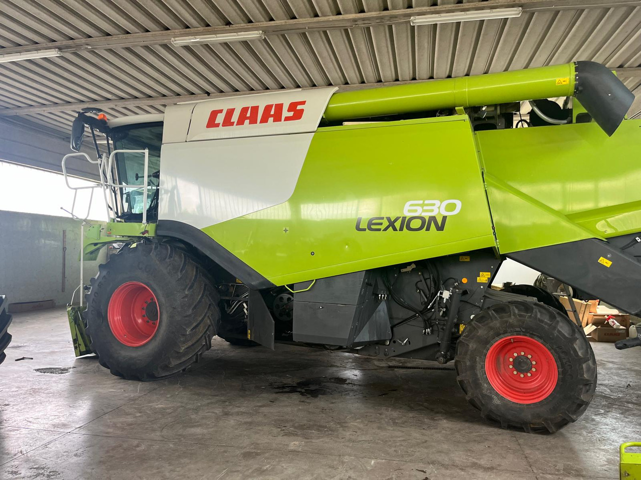 Claas Lexion 630 Montana - Leikkuupuimuri: kuva Claas Lexion 630 Montana - Leikkuupuimuri Claas Lexion 630 Montana - Leikkuupuimuri: kuva Claas Lexion 630 Montana - Leikkuupuimuri