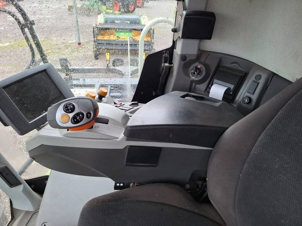 Claas Lexion 740 - Leikkuupuimuri: kuva Claas Lexion 740 - Leikkuupuimuri Claas Lexion 740 - Leikkuupuimuri: kuva Claas Lexion 740 - Leikkuupuimuri