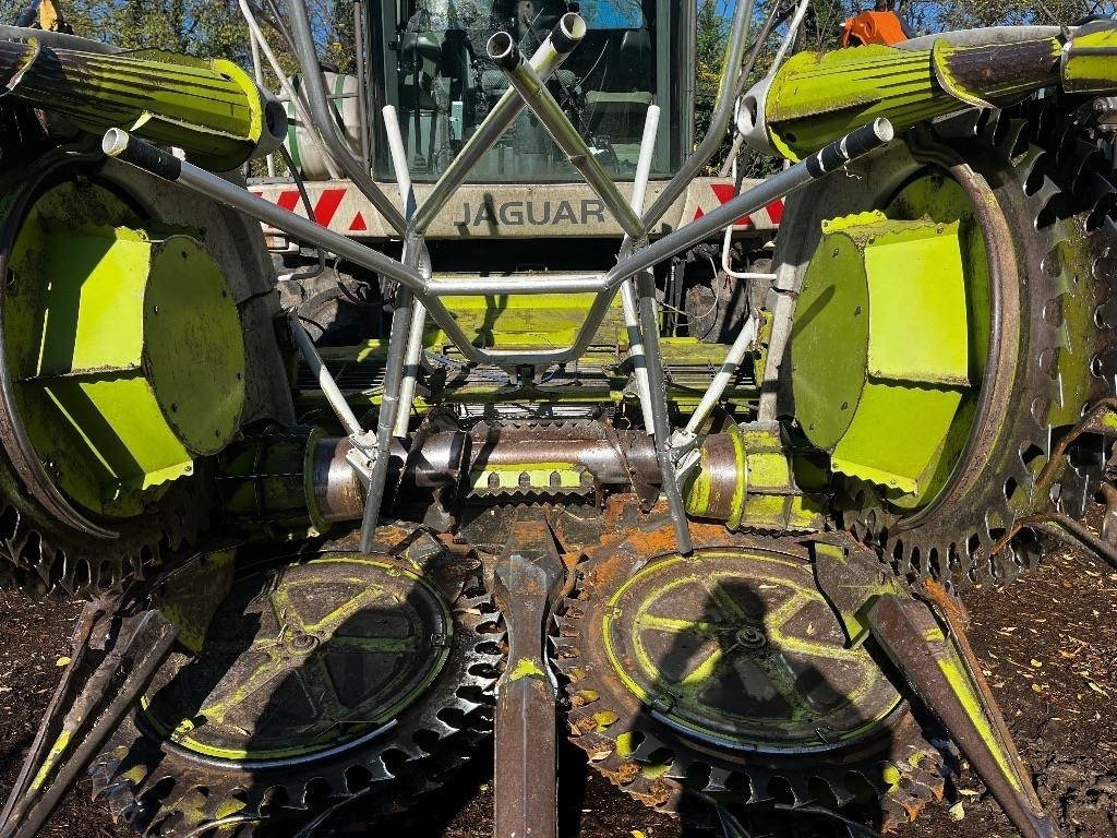 Claas RU 600 - Itsekulkeva silppuri: kuva Claas RU 600 - Itsekulkeva silppuri Claas RU 600 - Itsekulkeva silppuri: kuva Claas RU 600 - Itsekulkeva silppuri