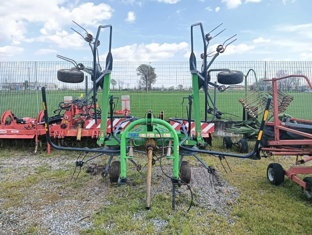 Deutz-fahr 5521  - Käärijä: kuva Deutz-fahr 5521  - Käärijä Deutz-fahr 5521  - Käärijä: kuva Deutz-fahr 5521  - Käärijä