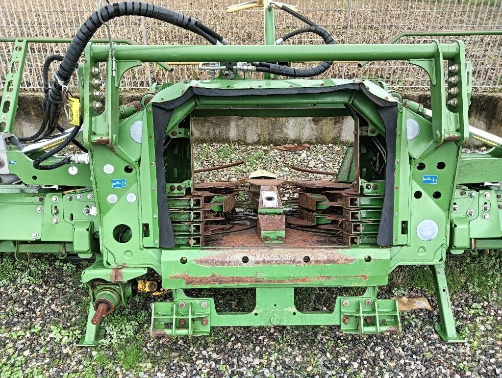 Krone E-COLLECT 750 - Itsekulkeva silppuri: kuva Krone E-COLLECT 750 - Itsekulkeva silppuri Krone E-COLLECT 750 - Itsekulkeva silppuri: kuva Krone E-COLLECT 750 - Itsekulkeva silppuri