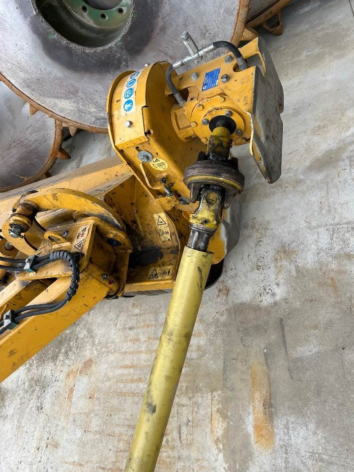 Alpego TL33 200 - Maatalouskoneet: kuva Alpego TL33 200 - Maatalouskoneet Alpego TL33 200 - Maatalouskoneet: kuva Alpego TL33 200 - Maatalouskoneet