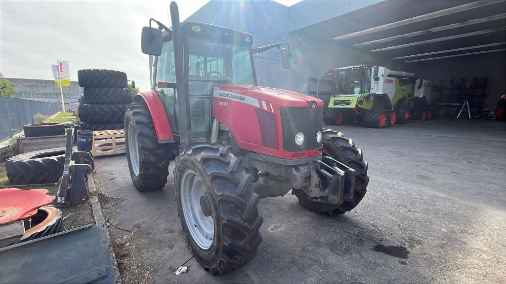 Massey Ferguson 5470 - Traktori: kuva Massey Ferguson 5470 - Traktori Massey Ferguson 5470 - Traktori: kuva Massey Ferguson 5470 - Traktori