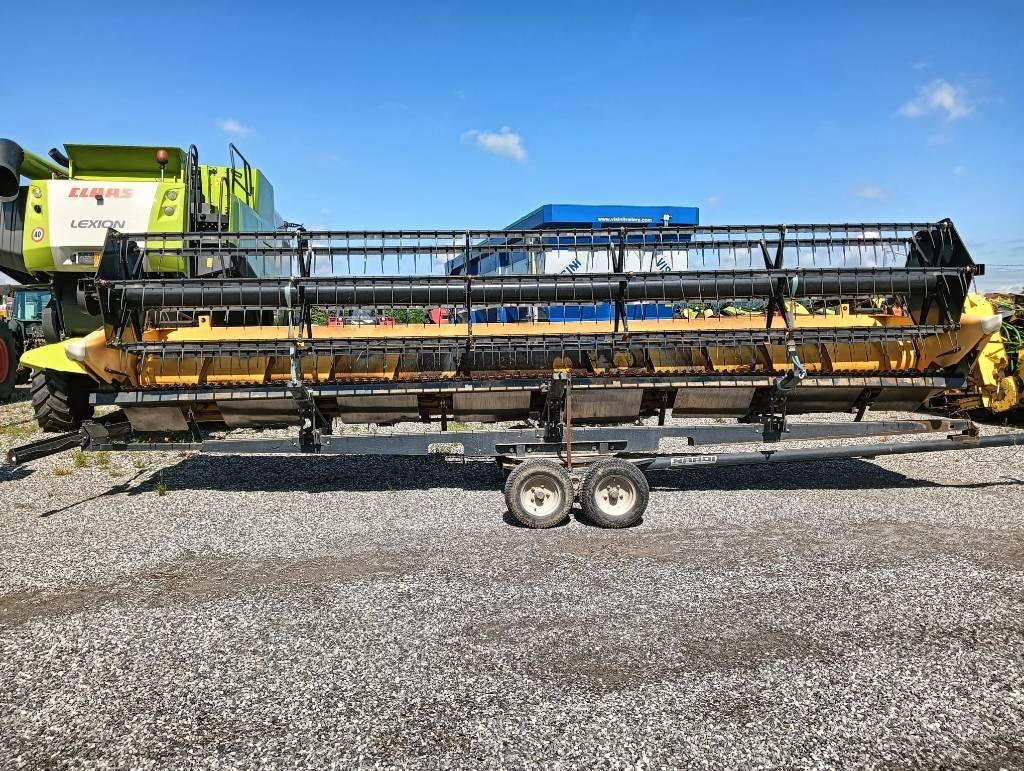 New Holland SOIA FLEX 7 MT - Lisävarusteet - sadonkorjuukone: kuva New Holland SOIA FLEX 7 MT - Lisävarusteet - sadonkorjuukone New Holland SOIA FLEX 7 MT - Lisävarusteet - sadonkorjuukone: kuva New Holland SOIA FLEX 7 MT - Lisävarusteet - sadonkorjuukone