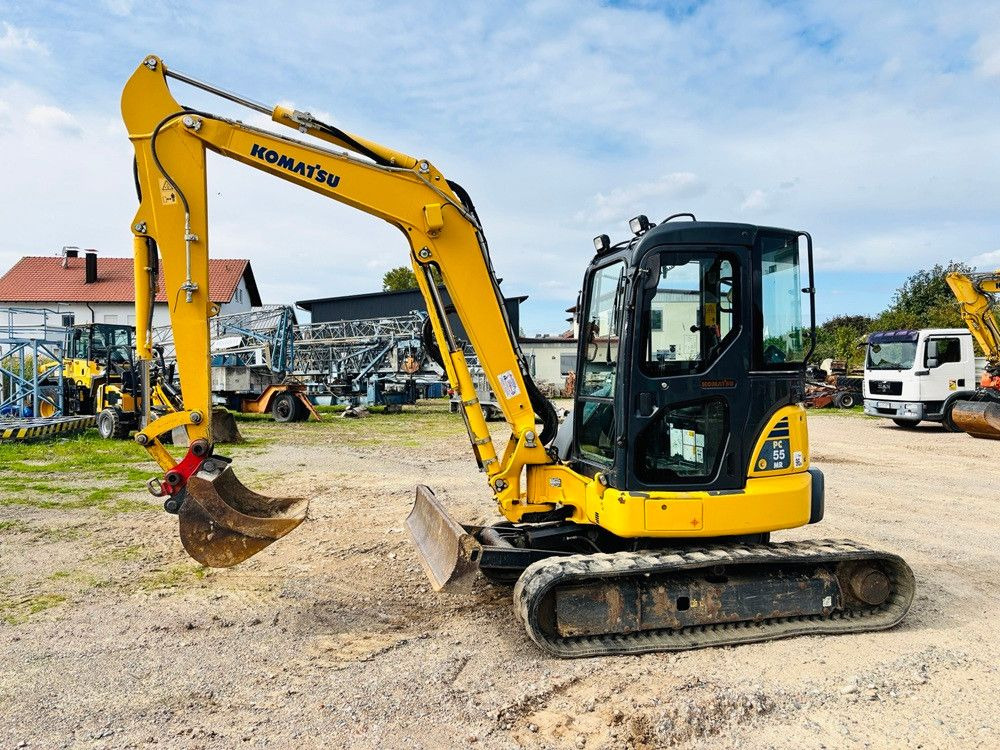 Komatsu PC55MR-3 - Minikuormaaja: kuva Komatsu PC55MR-3 - Minikuormaaja Komatsu PC55MR-3 - Minikuormaaja: kuva Komatsu PC55MR-3 - Minikuormaaja