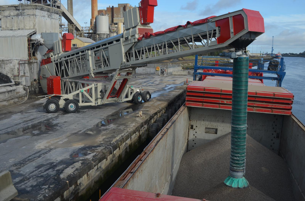 Telestack TS331 Ship Loading Conveyor - Kurottaja: kuva Telestack TS331 Ship Loading Conveyor - Kurottaja Telestack TS331 Ship Loading Conveyor - Kurottaja: kuva Telestack TS331 Ship Loading Conveyor - Kurottaja