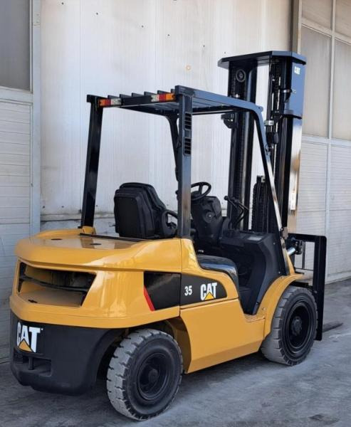 Caterpillar - Dieseltrukki: kuva Caterpillar - Dieseltrukki Caterpillar - Dieseltrukki: kuva Caterpillar - Dieseltrukki