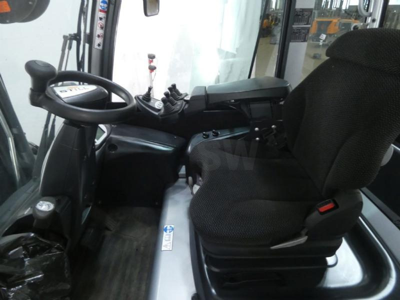 Still RX 60 - Sähkötrukki: kuva Still RX 60 - Sähkötrukki Still RX 60 - Sähkötrukki: kuva Still RX 60 - Sähkötrukki