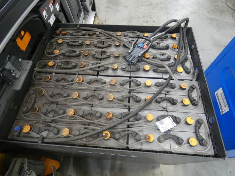 Still RX 60 - Sähkötrukki: kuva Still RX 60 - Sähkötrukki Still RX 60 - Sähkötrukki: kuva Still RX 60 - Sähkötrukki