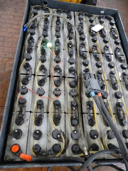 Still RX 60 - Sähkötrukki: kuva Still RX 60 - Sähkötrukki Still RX 60 - Sähkötrukki: kuva Still RX 60 - Sähkötrukki