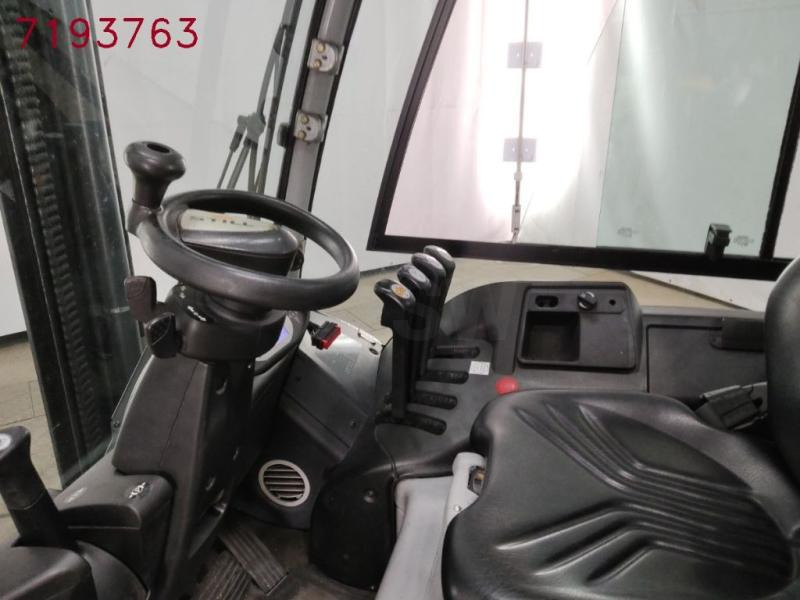 Still RX 60 - Sähkötrukki: kuva Still RX 60 - Sähkötrukki Still RX 60 - Sähkötrukki: kuva Still RX 60 - Sähkötrukki