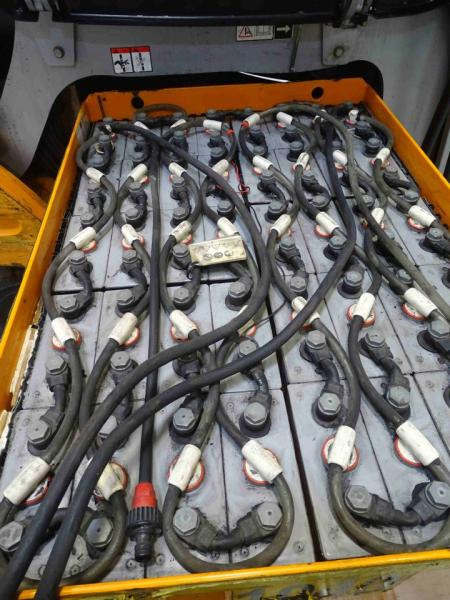 Still RX 60 - Sähkötrukki: kuva Still RX 60 - Sähkötrukki Still RX 60 - Sähkötrukki: kuva Still RX 60 - Sähkötrukki