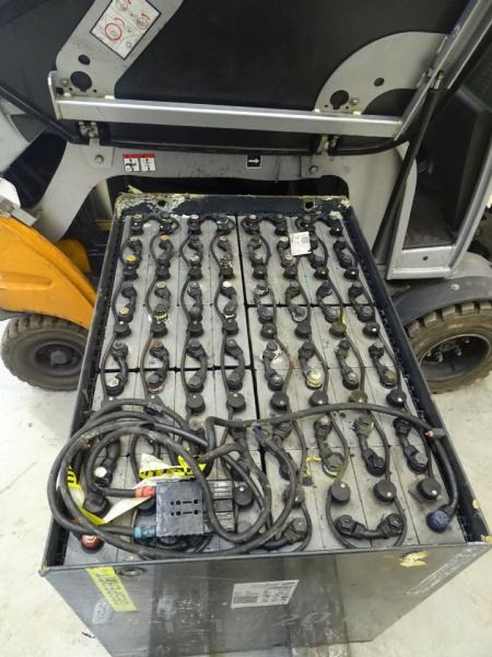 Still RX 60 - Sähkötrukki: kuva Still RX 60 - Sähkötrukki Still RX 60 - Sähkötrukki: kuva Still RX 60 - Sähkötrukki