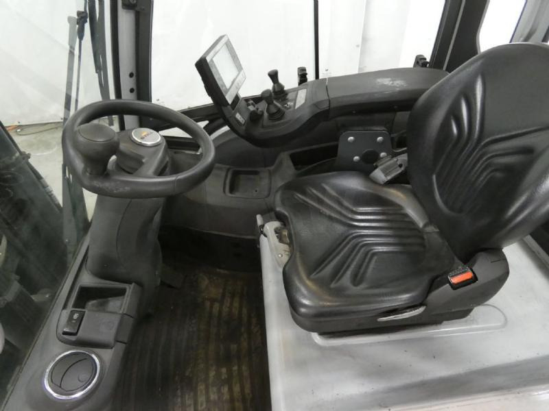 Still RX 60 - Sähkötrukki: kuva Still RX 60 - Sähkötrukki Still RX 60 - Sähkötrukki: kuva Still RX 60 - Sähkötrukki