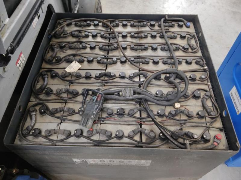 Still RX 60 - Sähkötrukki: kuva Still RX 60 - Sähkötrukki Still RX 60 - Sähkötrukki: kuva Still RX 60 - Sähkötrukki