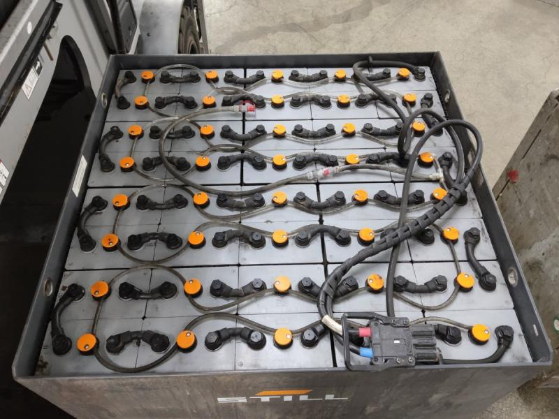 Still RX 60 - Sähkötrukki: kuva Still RX 60 - Sähkötrukki Still RX 60 - Sähkötrukki: kuva Still RX 60 - Sähkötrukki