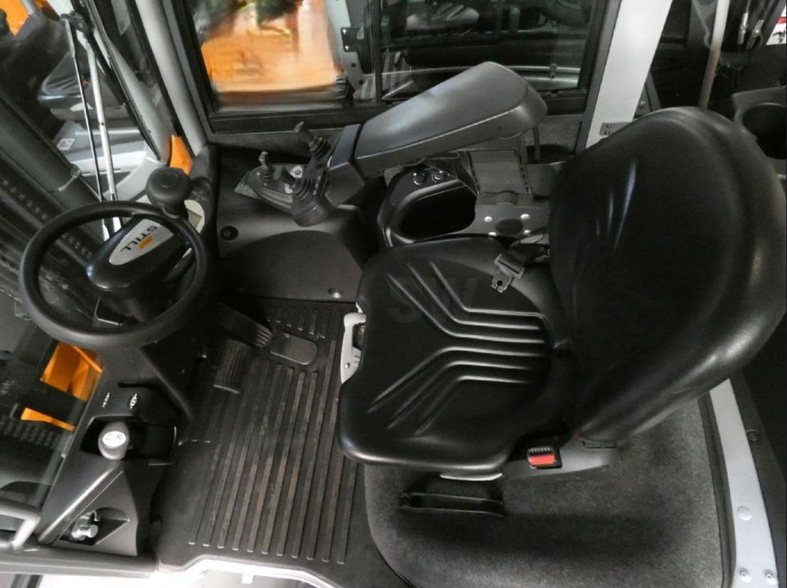 Still RX 70 fenwick - Dieseltrukki: kuva Still RX 70 fenwick - Dieseltrukki Still RX 70 fenwick - Dieseltrukki: kuva Still RX 70 fenwick - Dieseltrukki