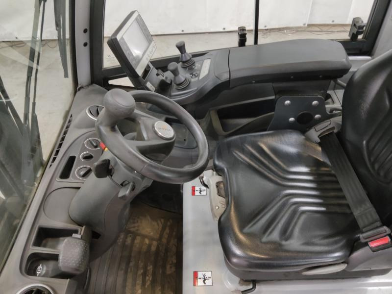 Still RX20 -16 - Sähkötrukki: kuva Still RX20 -16 - Sähkötrukki Still RX20 -16 - Sähkötrukki: kuva Still RX20 -16 - Sähkötrukki