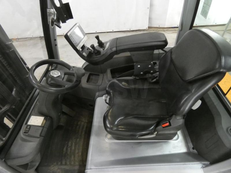 Still RX20 -20L - Sähkötrukki: kuva Still RX20 -20L - Sähkötrukki Still RX20 -20L - Sähkötrukki: kuva Still RX20 -20L - Sähkötrukki