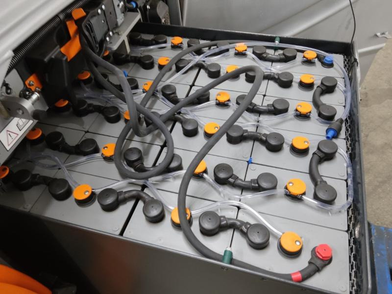 Still RX20 -20L - Sähkötrukki: kuva Still RX20 -20L - Sähkötrukki Still RX20 -20L - Sähkötrukki: kuva Still RX20 -20L - Sähkötrukki