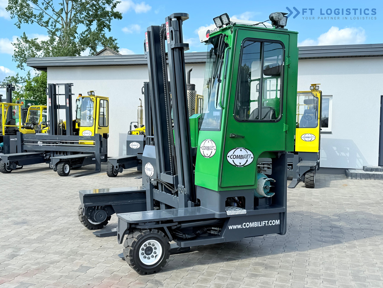 COMBILIFT C3500 / DUPLEX 4100MM / GAS / EXTENDABLE FORKS / CABIN / HEATING + AIR CONDITIONING / LIKE NEW - Nelitietrukki: kuva COMBILIFT C3500 / DUPLEX 4100MM / GAS / EXTENDABLE FORKS / CABIN / HEATING + AIR CONDITIONING / LIKE NEW - Nelitietrukki COMBILIFT C3500 / DUPLEX 4100MM / GAS / EXTENDABLE FORKS / CABIN / HEATING + AIR CONDITIONING / LIKE NEW - Nelitietrukki: kuva COMBILIFT C3500 / DUPLEX 4100MM / GAS / EXTENDABLE FORKS / CABIN / HEATING + AIR CONDITIONING / LIKE NEW - Nelitietrukki