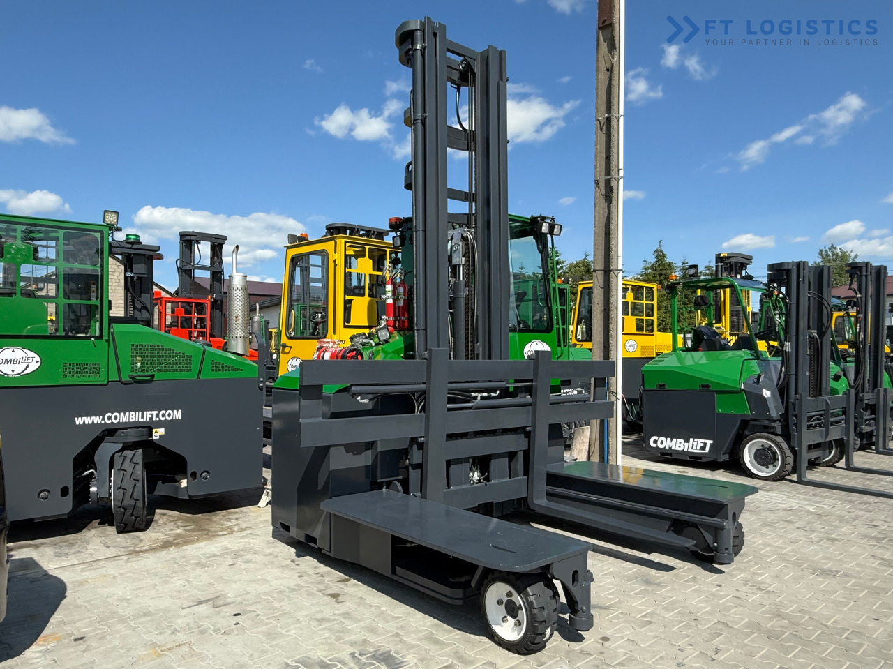 COMBILIFT C5000E / ELECTRIC / TRIPLEX 8300MM / FULL FREE LIFT / WIDE POSITIONER / FORK SIDESHIFT / BATTERY LIKE NEW - Nelitietrukki: kuva COMBILIFT C5000E / ELECTRIC / TRIPLEX 8300MM / FULL FREE LIFT / WIDE POSITIONER / FORK SIDESHIFT / BATTERY LIKE NEW - Nelitietrukki COMBILIFT C5000E / ELECTRIC / TRIPLEX 8300MM / FULL FREE LIFT / WIDE POSITIONER / FORK SIDESHIFT / BATTERY LIKE NEW - Nelitietrukki: kuva COMBILIFT C5000E / ELECTRIC / TRIPLEX 8300MM / FULL FREE LIFT / WIDE POSITIONER / FORK SIDESHIFT / BATTERY LIKE NEW - Nelitietrukki