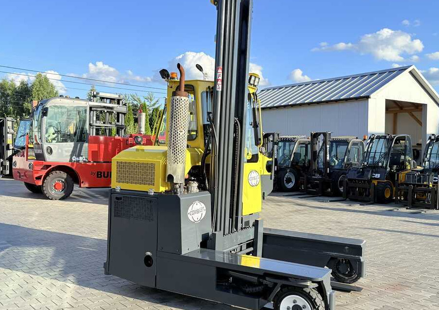 Combilift C3000 / GAS / TRIPLEX - 7600MM / FREE-LIFT / POSITIONER / A comprehensive range of four-way and side-loading forklifts. - Nelitietrukki: kuva Combilift C3000 / GAS / TRIPLEX - 7600MM / FREE-LIFT / POSITIONER / A comprehensive range of four-way and side-loading forklifts. - Nelitietrukki Combilift C3000 / GAS / TRIPLEX - 7600MM / FREE-LIFT / POSITIONER / A comprehensive range of four-way and side-loading forklifts. - Nelitietrukki: kuva Combilift C3000 / GAS / TRIPLEX - 7600MM / FREE-LIFT / POSITIONER / A comprehensive range of four-way and side-loading forklifts. - Nelitietrukki