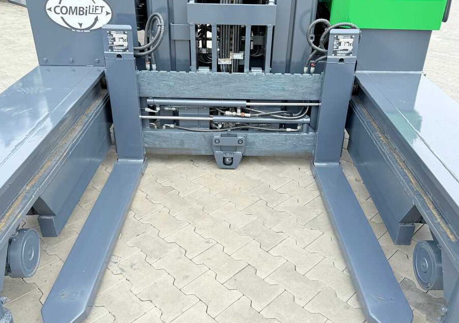 Combilift C4000 / GAS / TRIPLEX - 9300MM / FREE-LIFT / POSITIONER / LIKE NEW - Nelitietrukki: kuva Combilift C4000 / GAS / TRIPLEX - 9300MM / FREE-LIFT / POSITIONER / LIKE NEW - Nelitietrukki Combilift C4000 / GAS / TRIPLEX - 9300MM / FREE-LIFT / POSITIONER / LIKE NEW - Nelitietrukki: kuva Combilift C4000 / GAS / TRIPLEX - 9300MM / FREE-LIFT / POSITIONER / LIKE NEW - Nelitietrukki