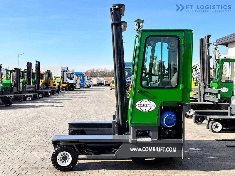 Combilift C4000 / LPG / DUPLEX / 4500MM / FREE LIFT / LIKE NEW C4000 / LPG / DUPLEX / 4500MM / FREE LIFT / LIKE NEW - Nelitietrukki: kuva Combilift C4000 / LPG / DUPLEX / 4500MM / FREE LIFT / LIKE NEW C4000 / LPG / DUPLEX / 4500MM / FREE LIFT / LIKE NEW - Nelitietrukki Combilift C4000 / LPG / DUPLEX / 4500MM / FREE LIFT / LIKE NEW C4000 / LPG / DUPLEX / 4500MM / FREE LIFT / LIKE NEW - Nelitietrukki: kuva Combilift C4000 / LPG / DUPLEX / 4500MM / FREE LIFT / LIKE NEW C4000 / LPG / DUPLEX / 4500MM / FREE LIFT / LIKE NEW - Nelitietrukki