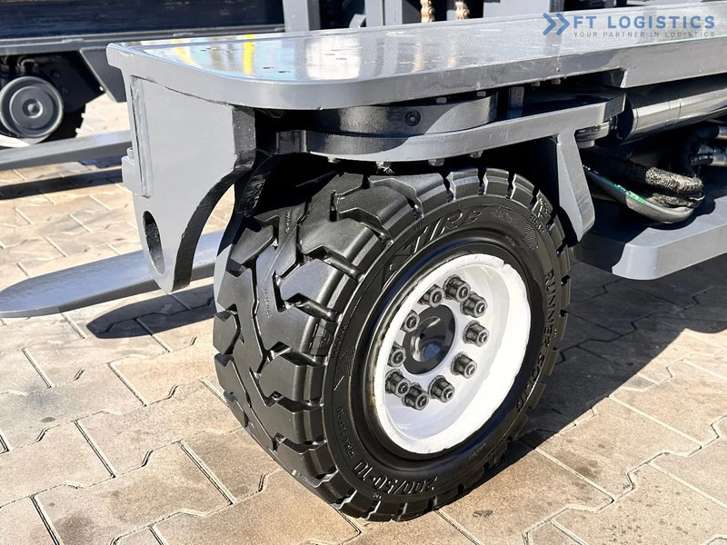 Combilift C4000 / LPG / DUPLEX / 4500MM / FREE LIFT / LIKE NEW C4000 / LPG / DUPLEX / 4500MM / FREE LIFT / LIKE NEW - Nelitietrukki: kuva Combilift C4000 / LPG / DUPLEX / 4500MM / FREE LIFT / LIKE NEW C4000 / LPG / DUPLEX / 4500MM / FREE LIFT / LIKE NEW - Nelitietrukki Combilift C4000 / LPG / DUPLEX / 4500MM / FREE LIFT / LIKE NEW C4000 / LPG / DUPLEX / 4500MM / FREE LIFT / LIKE NEW - Nelitietrukki: kuva Combilift C4000 / LPG / DUPLEX / 4500MM / FREE LIFT / LIKE NEW C4000 / LPG / DUPLEX / 4500MM / FREE LIFT / LIKE NEW - Nelitietrukki