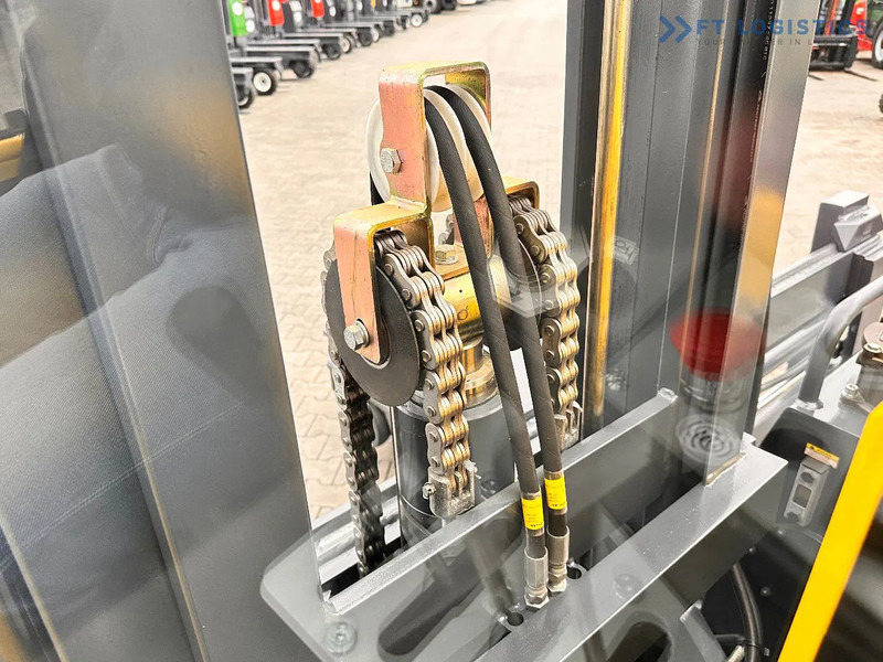 Combilift C4500 / DUPLEX / 4050MM / DIESEL / WIDE POSITIONER / FREE LIFT C4500 / DUPLEX / 4050MM / DIESEL / WIDE POSITIONER / FREE LIFT - Nelitietrukki: kuva Combilift C4500 / DUPLEX / 4050MM / DIESEL / WIDE POSITIONER / FREE LIFT C4500 / DUPLEX / 4050MM / DIESEL / WIDE POSITIONER / FREE LIFT - Nelitietrukki Combilift C4500 / DUPLEX / 4050MM / DIESEL / WIDE POSITIONER / FREE LIFT C4500 / DUPLEX / 4050MM / DIESEL / WIDE POSITIONER / FREE LIFT - Nelitietrukki: kuva Combilift C4500 / DUPLEX / 4050MM / DIESEL / WIDE POSITIONER / FREE LIFT C4500 / DUPLEX / 4050MM / DIESEL / WIDE POSITIONER / FREE LIFT - Nelitietrukki