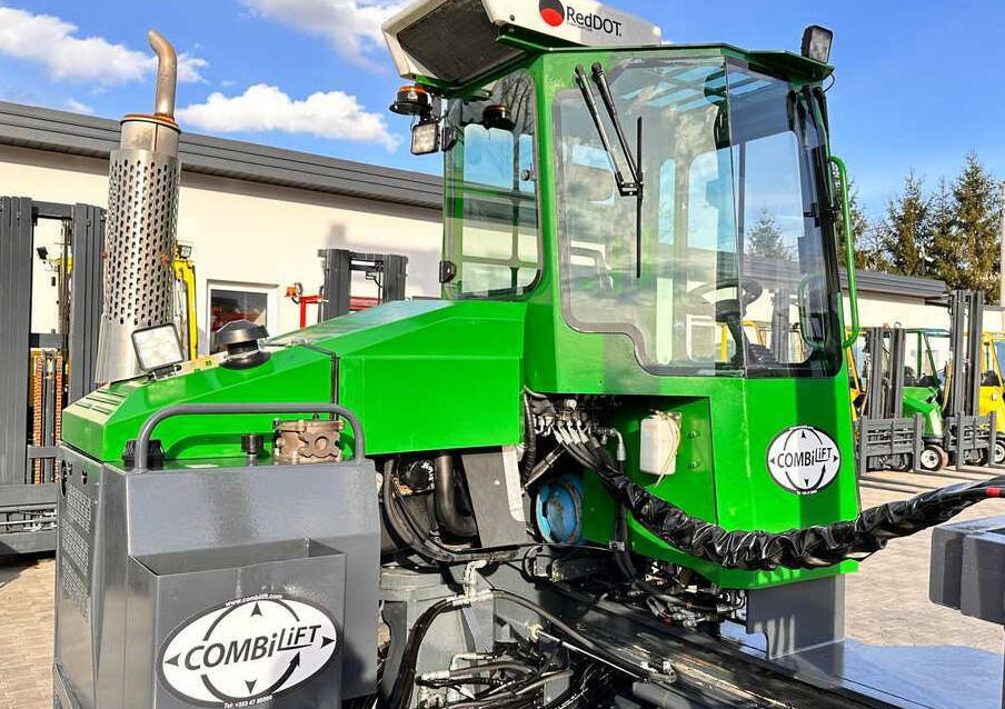 Nelitietrukki Combilift C5000XL / LPG / AIR CONDITIONING / WIDE POSITIONER / DUPLEX MAST / ADJUSTABLE FORKS / NEW TIRES / EXCELLENT CONDITION!: kuva Nelitietrukki Combilift C5000XL / LPG / AIR CONDITIONING / WIDE POSITIONER / DUPLEX MAST / ADJUSTABLE FORKS / NEW TIRES / EXCELLENT CONDITION!