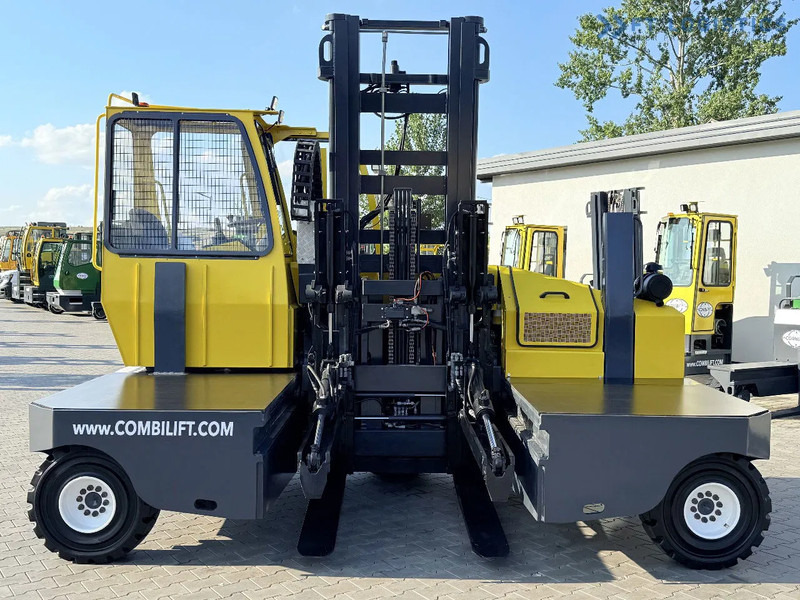 Combilift C6000SR / DUPLEX / 4200MM / LOAD CLAMP ON FORKS / FREE LIFT / DIESEL / POSITIONER / NEW TIRES / LIKE NEW / Wide range of four-wa - Nelitietrukki: kuva Combilift C6000SR / DUPLEX / 4200MM / LOAD CLAMP ON FORKS / FREE LIFT / DIESEL / POSITIONER / NEW TIRES / LIKE NEW / Wide range of four-wa - Nelitietrukki Combilift C6000SR / DUPLEX / 4200MM / LOAD CLAMP ON FORKS / FREE LIFT / DIESEL / POSITIONER / NEW TIRES / LIKE NEW / Wide range of four-wa - Nelitietrukki: kuva Combilift C6000SR / DUPLEX / 4200MM / LOAD CLAMP ON FORKS / FREE LIFT / DIESEL / POSITIONER / NEW TIRES / LIKE NEW / Wide range of four-wa - Nelitietrukki
