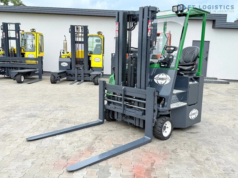Combilift CB3000 / DIESEL / TRIPLEX 4900MM / FULL FREE LIFT / SIDE SHIFT / FORK POSITIONER / 1500MM FORKS / LIKE NEW CB3000 / DIESEL / TRI - Nelitietrukki: kuva Combilift CB3000 / DIESEL / TRIPLEX 4900MM / FULL FREE LIFT / SIDE SHIFT / FORK POSITIONER / 1500MM FORKS / LIKE NEW CB3000 / DIESEL / TRI - Nelitietrukki Combilift CB3000 / DIESEL / TRIPLEX 4900MM / FULL FREE LIFT / SIDE SHIFT / FORK POSITIONER / 1500MM FORKS / LIKE NEW CB3000 / DIESEL / TRI - Nelitietrukki: kuva Combilift CB3000 / DIESEL / TRIPLEX 4900MM / FULL FREE LIFT / SIDE SHIFT / FORK POSITIONER / 1500MM FORKS / LIKE NEW CB3000 / DIESEL / TRI - Nelitietrukki
