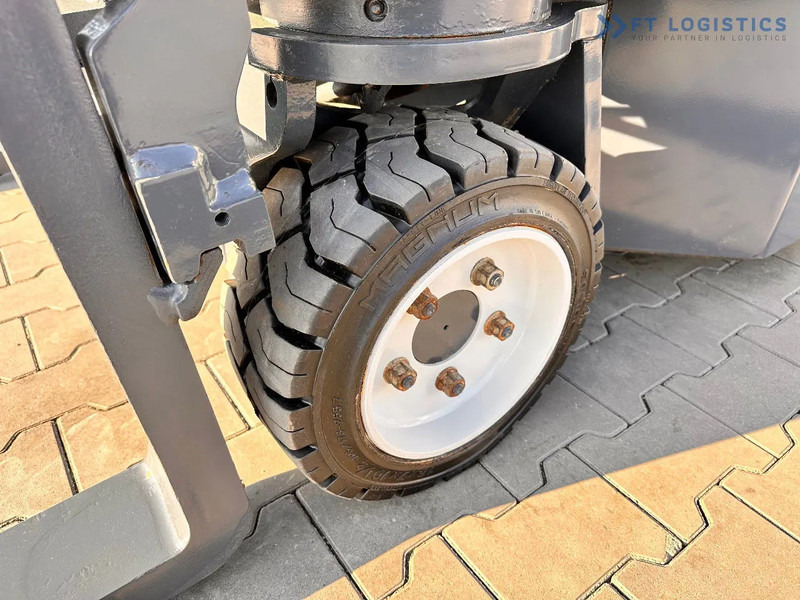 Combilift CB3000 / LPG / DUPLEX / 4000MM / FREE LIFT / NEW TIRES / LIKE NEW CB3000 / LPG / DUPLEX / 4000MM / FREE LIFT / NEW TIRES / LIKE - Nelitietrukki: kuva Combilift CB3000 / LPG / DUPLEX / 4000MM / FREE LIFT / NEW TIRES / LIKE NEW CB3000 / LPG / DUPLEX / 4000MM / FREE LIFT / NEW TIRES / LIKE - Nelitietrukki Combilift CB3000 / LPG / DUPLEX / 4000MM / FREE LIFT / NEW TIRES / LIKE NEW CB3000 / LPG / DUPLEX / 4000MM / FREE LIFT / NEW TIRES / LIKE - Nelitietrukki: kuva Combilift CB3000 / LPG / DUPLEX / 4000MM / FREE LIFT / NEW TIRES / LIKE NEW CB3000 / LPG / DUPLEX / 4000MM / FREE LIFT / NEW TIRES / LIKE - Nelitietrukki