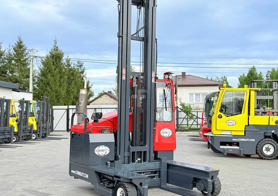 Combilift COMBILIFT C4000 – TRIPLEX 9300 mm – Year 2017 – GAS – FREE LIFT – FORK SIDE SHIFT – CONDITION 5/5 - Nelitietrukki: kuva Combilift COMBILIFT C4000 – TRIPLEX 9300 mm – Year 2017 – GAS – FREE LIFT – FORK SIDE SHIFT – CONDITION 5/5 - Nelitietrukki Combilift COMBILIFT C4000 – TRIPLEX 9300 mm – Year 2017 – GAS – FREE LIFT – FORK SIDE SHIFT – CONDITION 5/5 - Nelitietrukki: kuva Combilift COMBILIFT C4000 – TRIPLEX 9300 mm – Year 2017 – GAS – FREE LIFT – FORK SIDE SHIFT – CONDITION 5/5 - Nelitietrukki