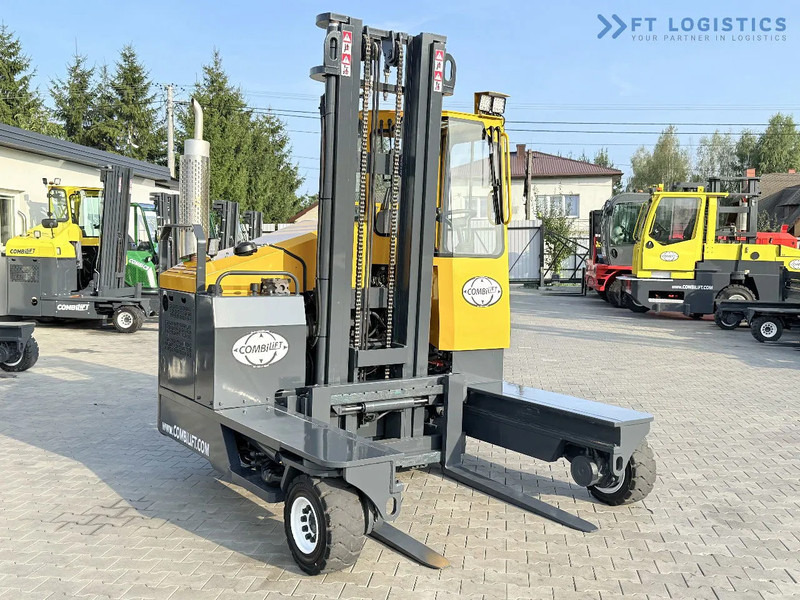 Combilift Combilift FOUR-WAY MULTIDIRECTIONAL FORKLIFT C4000 / GAS / DUPLEX 4500MM / ONLY 6604 HOURS / SIDE SHIFT / FULL CABIN / PERFECT C - Nelitietrukki: kuva Combilift Combilift FOUR-WAY MULTIDIRECTIONAL FORKLIFT C4000 / GAS / DUPLEX 4500MM / ONLY 6604 HOURS / SIDE SHIFT / FULL CABIN / PERFECT C - Nelitietrukki Combilift Combilift FOUR-WAY MULTIDIRECTIONAL FORKLIFT C4000 / GAS / DUPLEX 4500MM / ONLY 6604 HOURS / SIDE SHIFT / FULL CABIN / PERFECT C - Nelitietrukki: kuva Combilift Combilift FOUR-WAY MULTIDIRECTIONAL FORKLIFT C4000 / GAS / DUPLEX 4500MM / ONLY 6604 HOURS / SIDE SHIFT / FULL CABIN / PERFECT C - Nelitietrukki