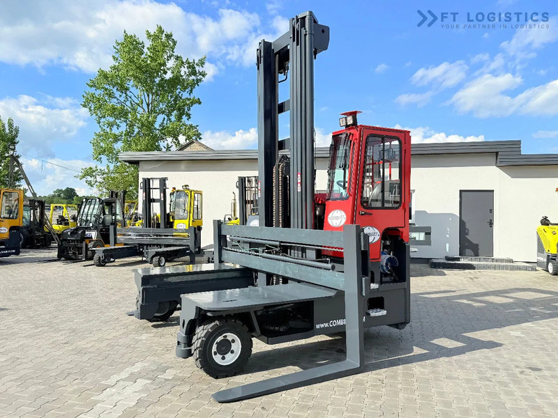 Combilift Combilift Wózki 4-kierunkowe C8000 / GAS / TRIPLEX 8300 / WIDE FORK POSITIRONER / FREE-LIFT / A comprehensive range of four-way - Nelitietrukki: kuva Combilift Combilift Wózki 4-kierunkowe C8000 / GAS / TRIPLEX 8300 / WIDE FORK POSITIRONER / FREE-LIFT / A comprehensive range of four-way - Nelitietrukki Combilift Combilift Wózki 4-kierunkowe C8000 / GAS / TRIPLEX 8300 / WIDE FORK POSITIRONER / FREE-LIFT / A comprehensive range of four-way - Nelitietrukki: kuva Combilift Combilift Wózki 4-kierunkowe C8000 / GAS / TRIPLEX 8300 / WIDE FORK POSITIRONER / FREE-LIFT / A comprehensive range of four-way - Nelitietrukki