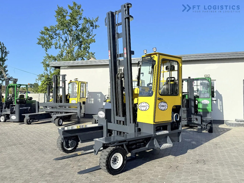 Combilift FOUR-WAY MULTIDIRECTIONAL FORKLIFT C5000 / GAS / TRIPLEX 6000MM / ONLY 4263 HOURS / FORK POSITIONER / EXCELLENT CONDITION / Wide - Nelitietrukki: kuva Combilift FOUR-WAY MULTIDIRECTIONAL FORKLIFT C5000 / GAS / TRIPLEX 6000MM / ONLY 4263 HOURS / FORK POSITIONER / EXCELLENT CONDITION / Wide - Nelitietrukki Combilift FOUR-WAY MULTIDIRECTIONAL FORKLIFT C5000 / GAS / TRIPLEX 6000MM / ONLY 4263 HOURS / FORK POSITIONER / EXCELLENT CONDITION / Wide - Nelitietrukki: kuva Combilift FOUR-WAY MULTIDIRECTIONAL FORKLIFT C5000 / GAS / TRIPLEX 6000MM / ONLY 4263 HOURS / FORK POSITIONER / EXCELLENT CONDITION / Wide - Nelitietrukki
