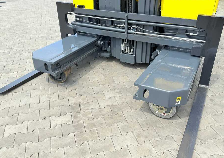 Nelitietrukki Combilift MR / ELECTRIC / TRIPLEX – 6000MM / FULL FREE LIFT / WIDE POSITIONER / FORK SIDESHIFT / ONLY 1400 HOURS / LIKE NEW: kuva Nelitietrukki Combilift MR / ELECTRIC / TRIPLEX – 6000MM / FULL FREE LIFT / WIDE POSITIONER / FORK SIDESHIFT / ONLY 1400 HOURS / LIKE NEW