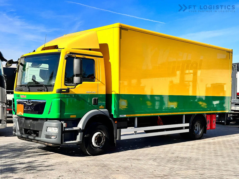 MAN TGM 15.250 MAN TGM 15.250 4X2 / CONTAINER - 16 PALLETS / TAIL LIFT / TIRES 80% / PERFECT CONDITION - Umpikori kuorma-auto: kuva MAN TGM 15.250 MAN TGM 15.250 4X2 / CONTAINER - 16 PALLETS / TAIL LIFT / TIRES 80% / PERFECT CONDITION - Umpikori kuorma-auto MAN TGM 15.250 MAN TGM 15.250 4X2 / CONTAINER - 16 PALLETS / TAIL LIFT / TIRES 80% / PERFECT CONDITION - Umpikori kuorma-auto: kuva MAN TGM 15.250 MAN TGM 15.250 4X2 / CONTAINER - 16 PALLETS / TAIL LIFT / TIRES 80% / PERFECT CONDITION - Umpikori kuorma-auto