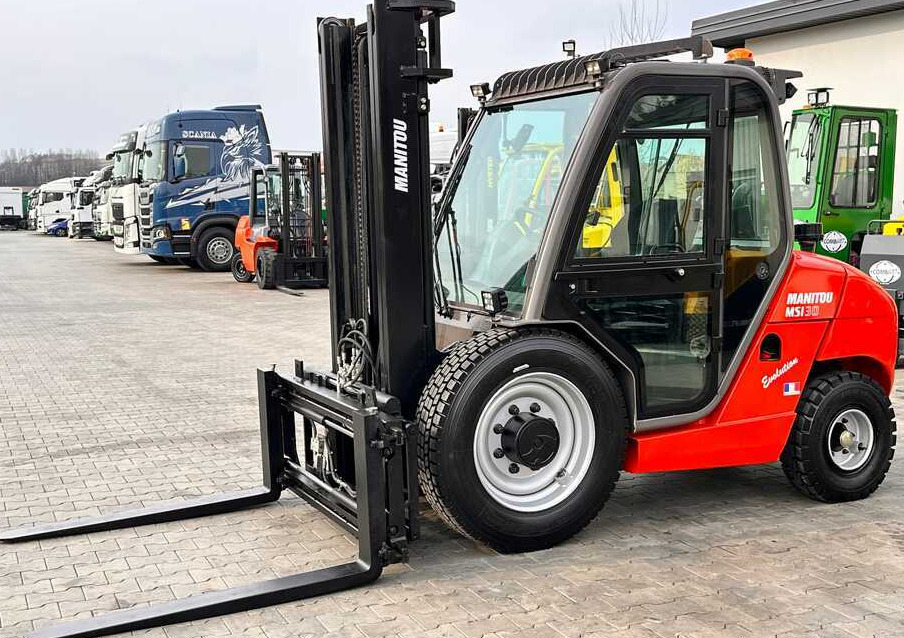 Manitou MSI30 / DIESEL / DUPLEX / 3400MM / CABIN / FORK POSITIONER / SIDE SHIFT / LIKE NEW - Maastotrukki: kuva Manitou MSI30 / DIESEL / DUPLEX / 3400MM / CABIN / FORK POSITIONER / SIDE SHIFT / LIKE NEW - Maastotrukki Manitou MSI30 / DIESEL / DUPLEX / 3400MM / CABIN / FORK POSITIONER / SIDE SHIFT / LIKE NEW - Maastotrukki: kuva Manitou MSI30 / DIESEL / DUPLEX / 3400MM / CABIN / FORK POSITIONER / SIDE SHIFT / LIKE NEW - Maastotrukki